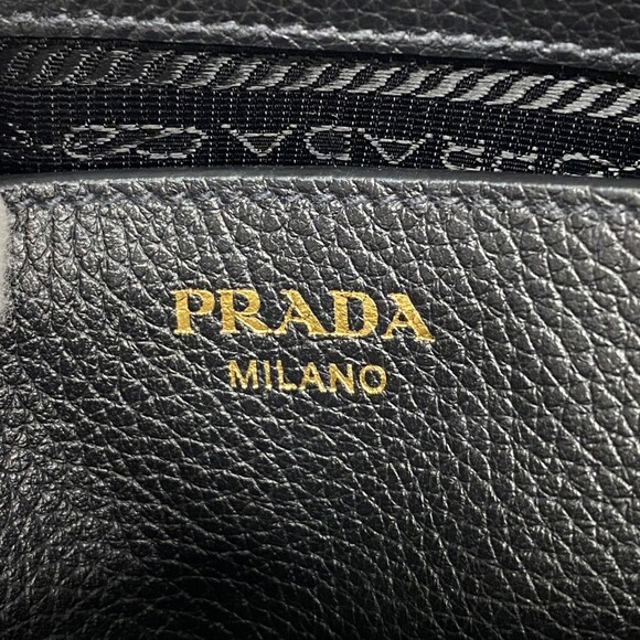 Prada shoulder bag in black leather for women - Picture 5 of 8